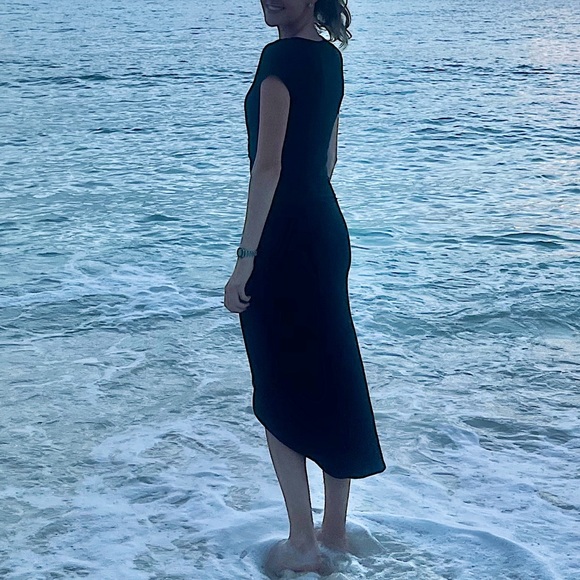 Black Jersey Twist-Front Dress - Picture 5 of 7